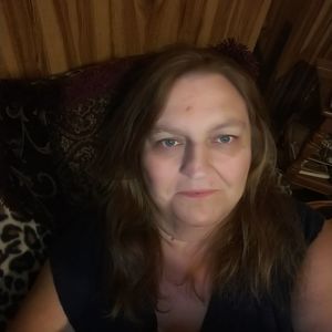 Meet your Posher, Claudia